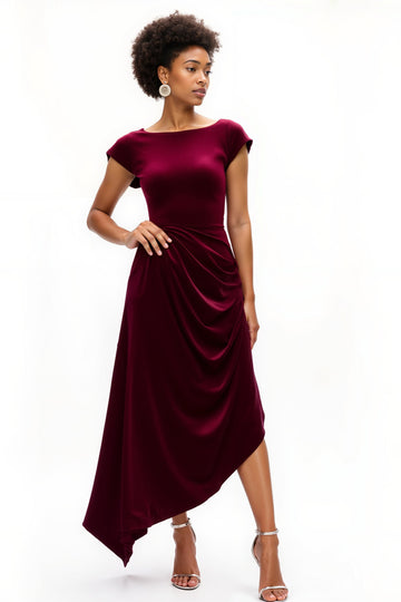 Robe de vacances bordeaux à col bateau froncé